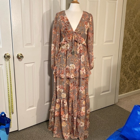 NWT Flying Tomato Floral Maxi Dress Size Small - Picture 1 of 13